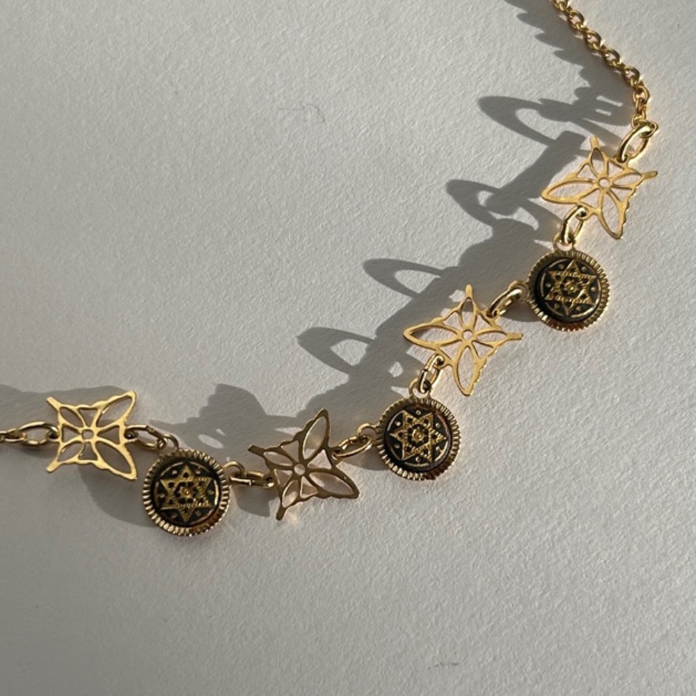 Spanish gold Star of David necklace - Picture 2 of 3